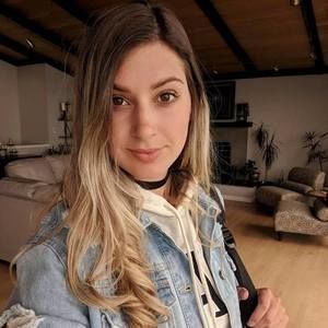 Meet your Posher, Andrezza